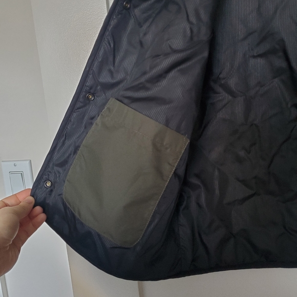 HERSCHEL Sonic Quilted Vest - Dark Olive (M) - Picture 8 of 9